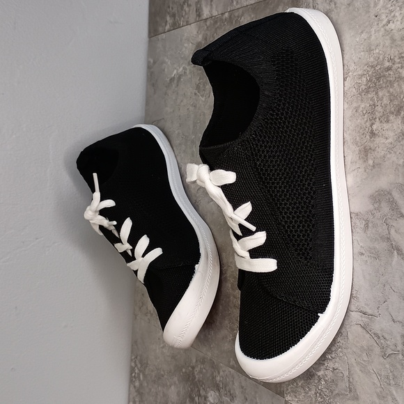 Women's Size 7 Slip-on Elastic Low Top Flats Mesh Knit Sneakers Walking Casual - Picture 5 of 7